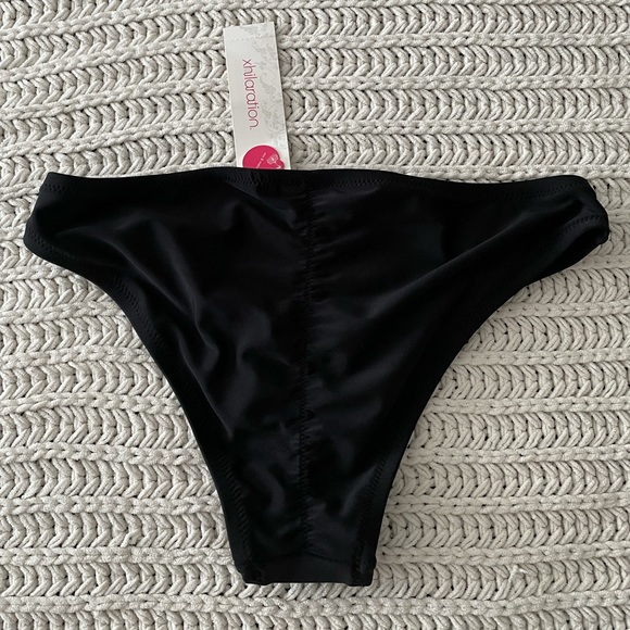 Black cheeky swim bottoms and swim top - Picture 2 of 5
